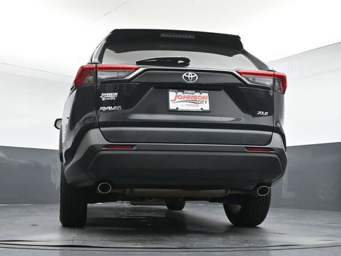 Used 2024 Toyota RAV4 XLE FWD image 34