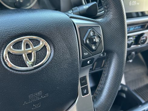 Used 2023 Toyota Tacoma SR5 w/ Technology Package AWD/4WD image 29