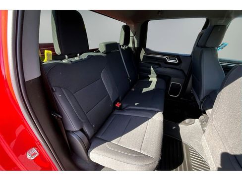 New 2026 GMC Sierra 1500 SLE AWD/4WD image 9