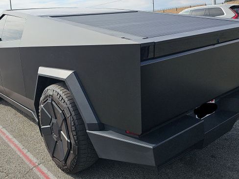 Used 2024 Tesla Cybertruck Cyberbeast AWD/4WD image 3