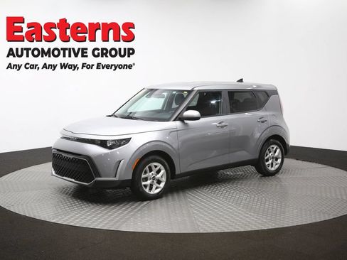 Used 2023 Kia Soul LX w/ Option Group 015 FWD image 56