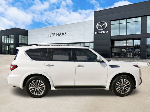 Used 2024 Nissan Armada SL image 5