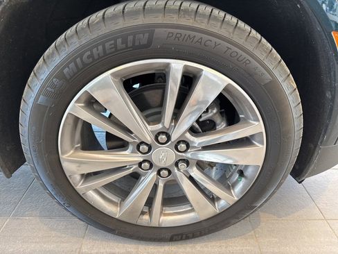 Used 2025 Cadillac XT5 Premium Luxury w/ Technology Package image 6