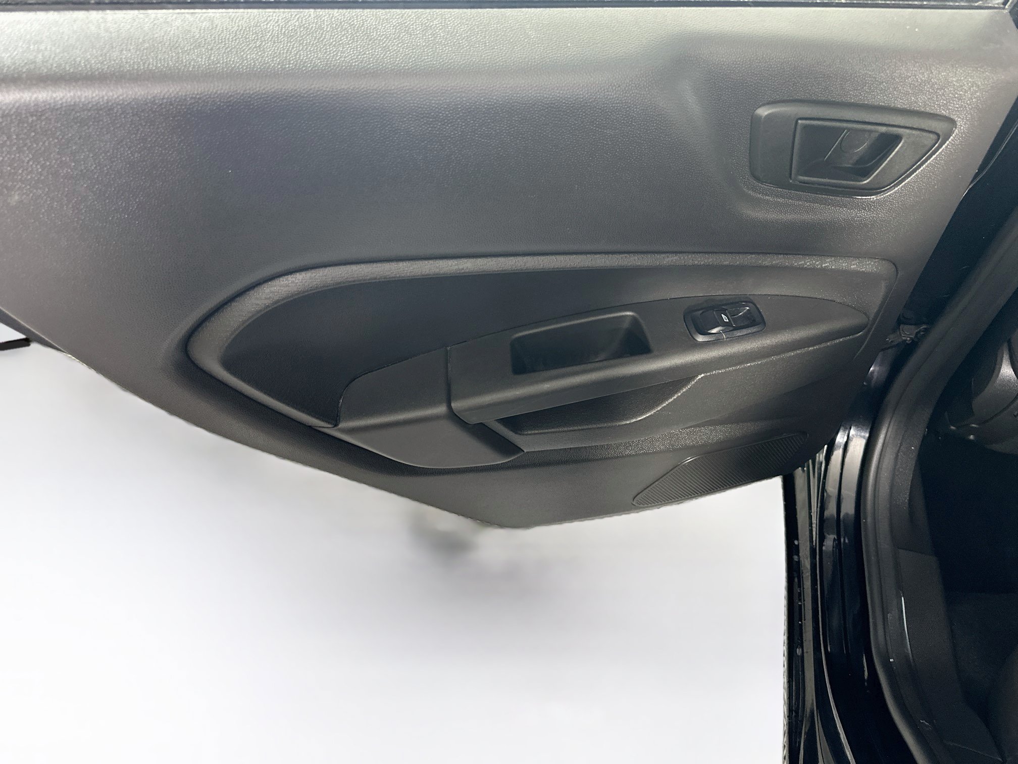 Used 2018 Ford Fiesta SE FWD image 24