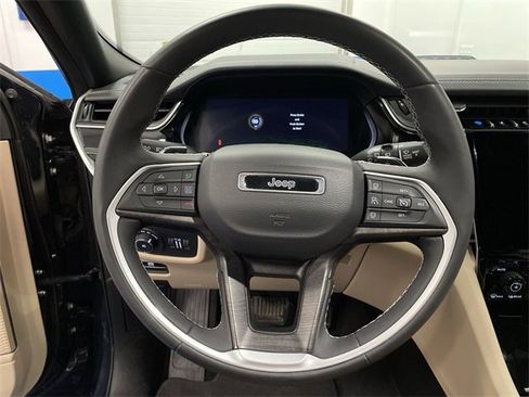 Used 2022 Jeep Grand Cherokee Limited 4xe w/ Luxury Tech Group II image 14