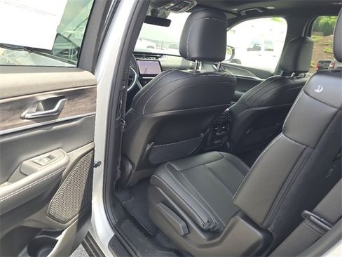 New 2025 Jeep Grand Cherokee L Limited w/ Trailer Tow Package image 5