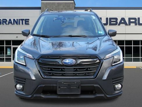 Used 2023 Subaru Forester Premium AWD/4WD image 5