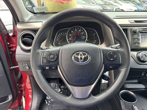 Used 2015 Toyota RAV4 LE FWD image 14