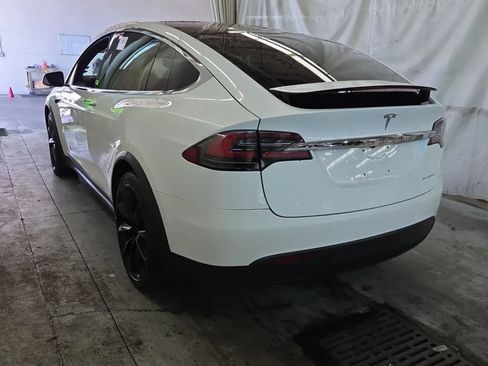 Used 2019 Tesla Model X Long Range AWD/4WD image 6