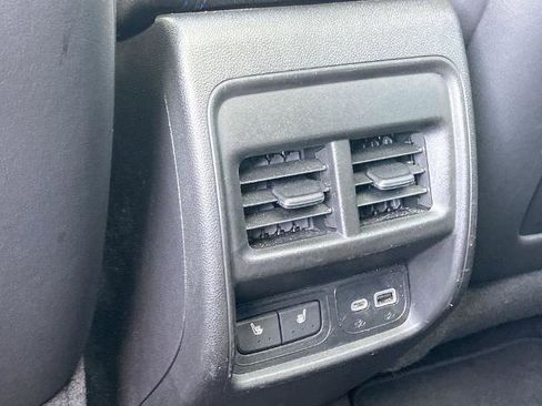 Used 2024 Cadillac XT4 Sport image 18