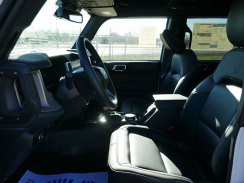 New 2025 Ford Bronco Outer Banks image 13