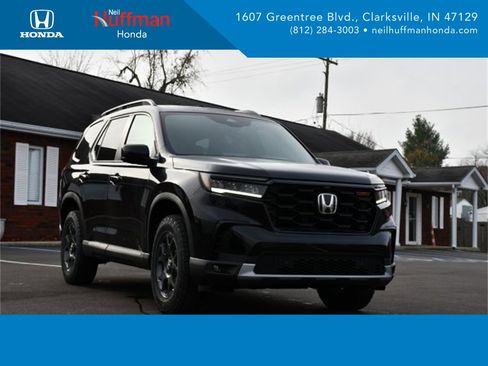 New 2025 Honda Pilot TrailSport image 1