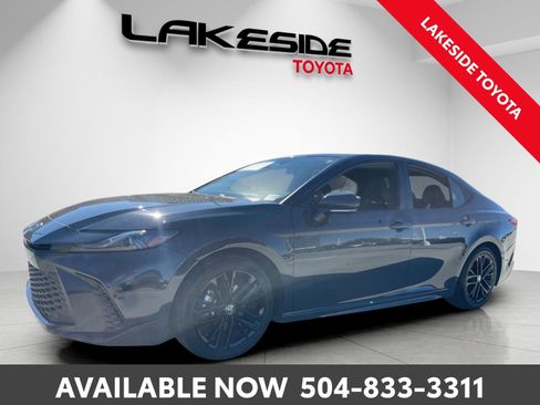 Certified 2025 Toyota Camry SE image 2