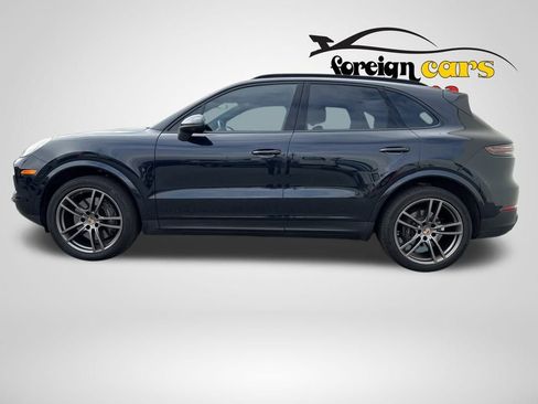 Used 2023 Porsche Cayenne image 4