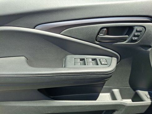 Certified 2023 Honda Passport EX-L image 11
