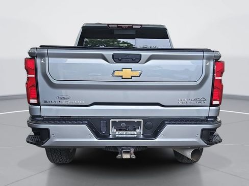 Certified 2024 Chevrolet Silverado 2500 High Country w/ High Country Premium Package AWD/4WD image 5