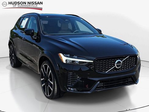 Used 2023 Volvo XC60 B5 Ultimate w/ Protection Package Premier image 1