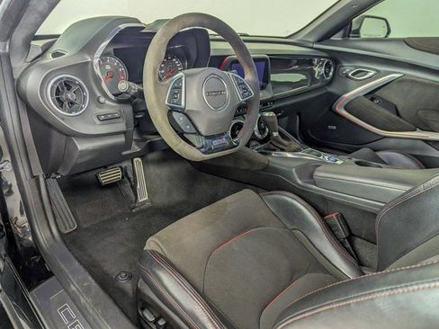Used 2019 Chevrolet Camaro ZL1 image 17