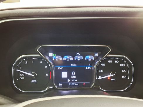 Used 2021 GMC Yukon XL Denali w/ Denali Premium Package AWD/4WD image 25