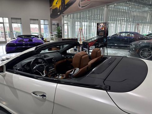 Used 2013 Mercedes-Benz SL 550 Designo Premium PKG $119K w/ Premium Pkg image 45