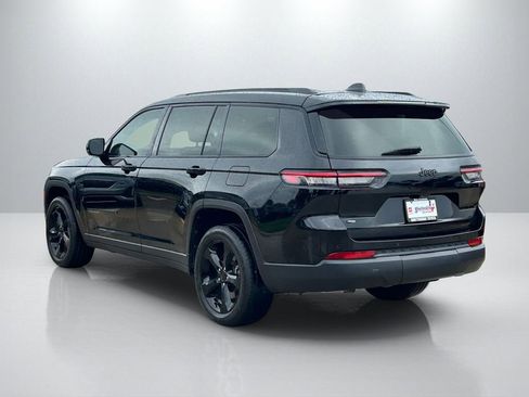 Used 2022 Jeep Grand Cherokee L Laredo RWD image 7