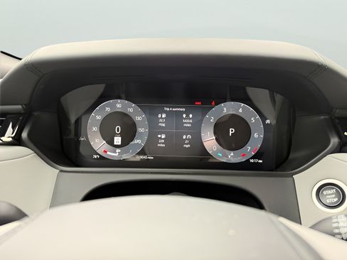 Certified 2026 Land Rover Range Rover Velar Dynamic SE AWD/4WD image 18