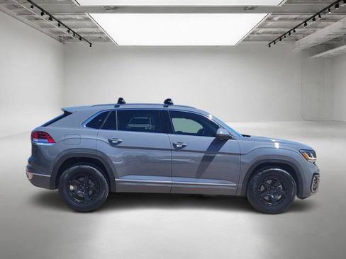 Used 2022 Volkswagen Atlas Cross Sport SEL Premium R-Line AWD/4WD image 7