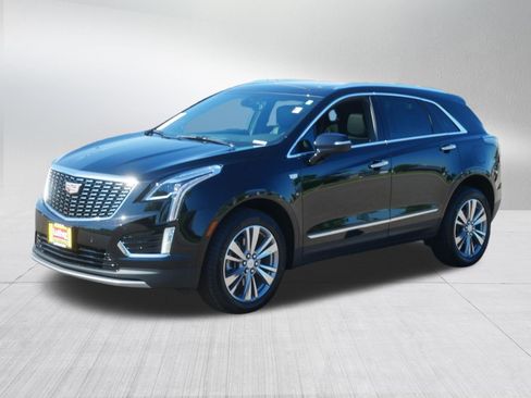Used 2025 Cadillac XT5 Premium Luxury w/ LPO, Floor Liner Package AWD/4WD image 3