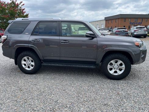 Used 2016 Toyota 4Runner SR5 Premium AWD/4WD image 5