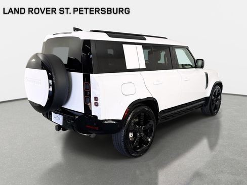 Used 2026 Land Rover Defender 110 X-Dynamic SE AWD/4WD image 5