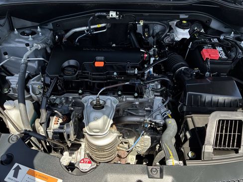 Certified 2025 Honda HR-V Sport image 15