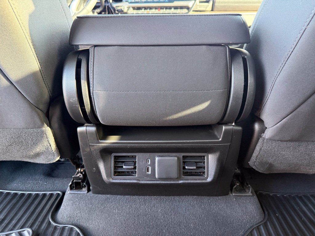 Used 2024 Chevrolet Silverado 1500 LT AWD/4WD image 15