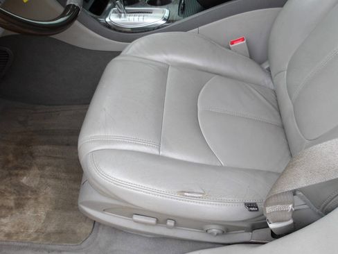 Used 2013 Buick Enclave Convenience image 20