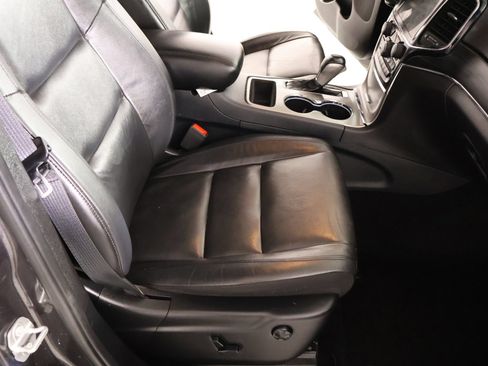 Used 2020 Jeep Grand Cherokee Limited RWD image 14