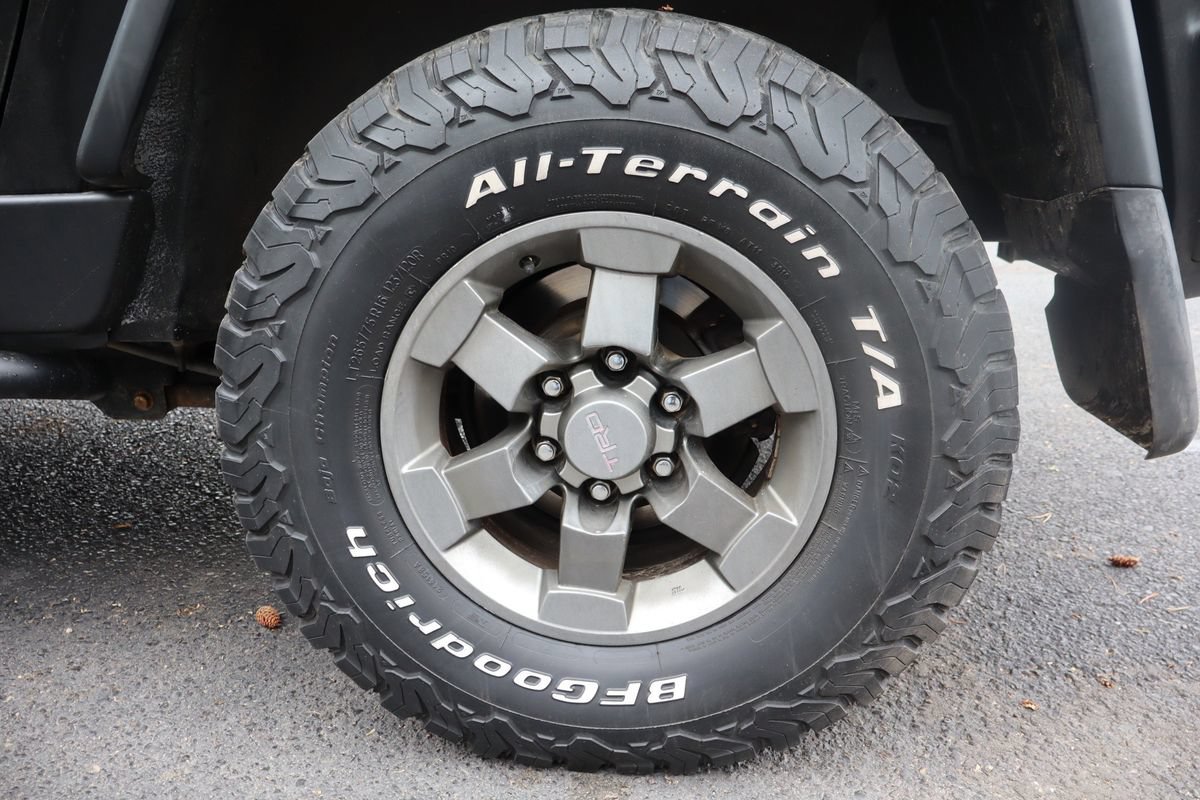 Used 2007 Toyota FJ Cruiser 4WD image 39