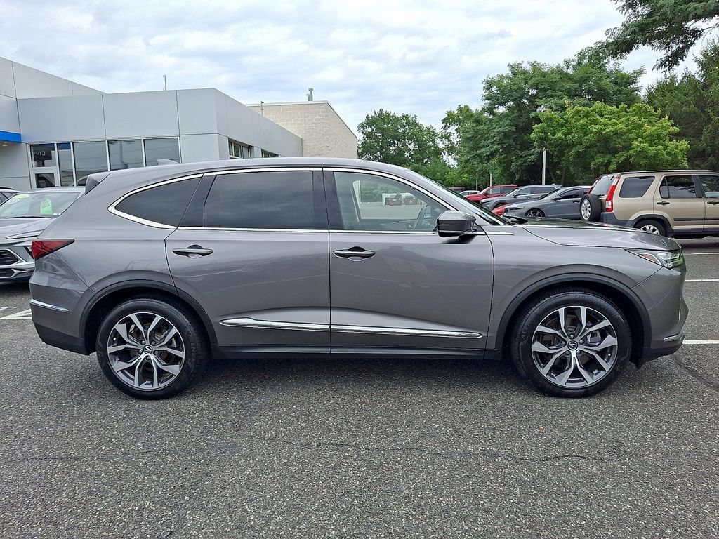 Used 2024 Acura MDX w/ Technology Package AWD/4WD image 8