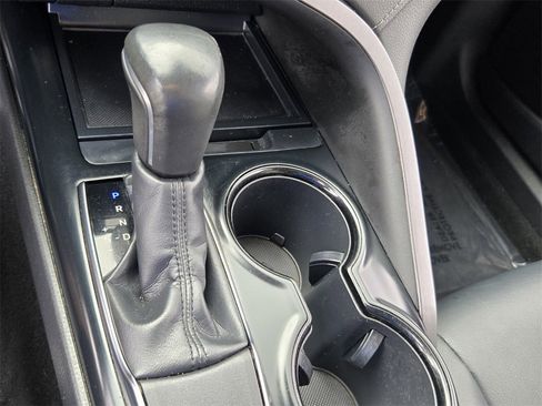 Used 2019 Toyota Camry SE image 22