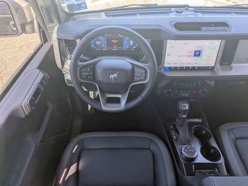 New 2026 Ford Bronco Outer Banks image 14