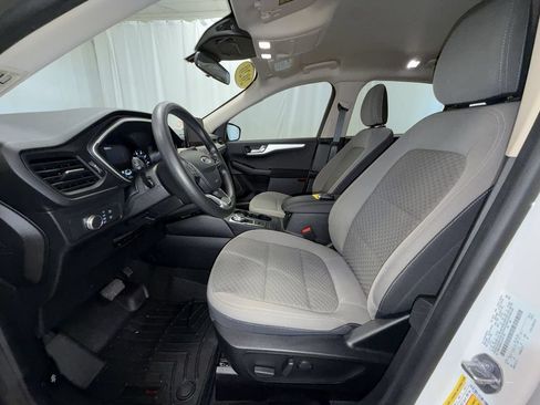 Used 2020 Ford Escape SE FWD image 10
