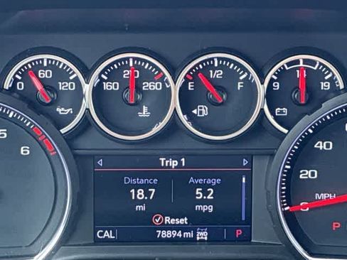 Used 2021 Chevrolet Silverado 1500 LT Trail Boss image 34