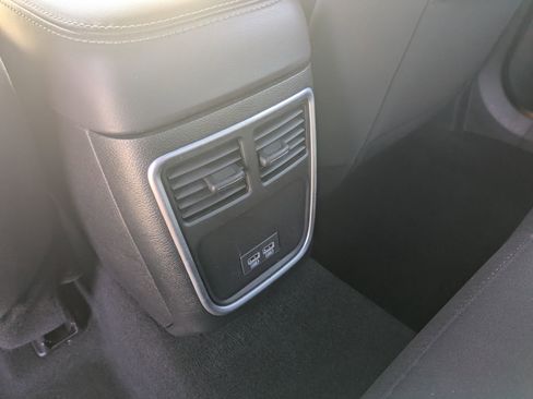 Used 2023 Dodge Charger SXT image 27