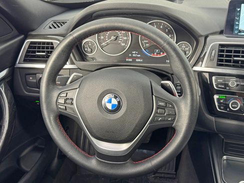 Used 2017 BMW 330i Gran Turismo xDrive image 19