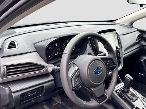 Used 2024 Subaru Crosstrek 2.5i Limited image 9