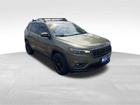 Used 2020 Jeep Cherokee Latitude Plus w/ Cold Weather Group AWD/4WD image 8