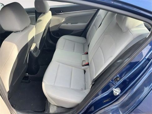 Used 2018 Hyundai Elantra SEL image 12