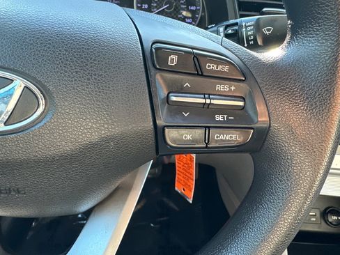 Used 2019 Hyundai Elantra SEL image 31