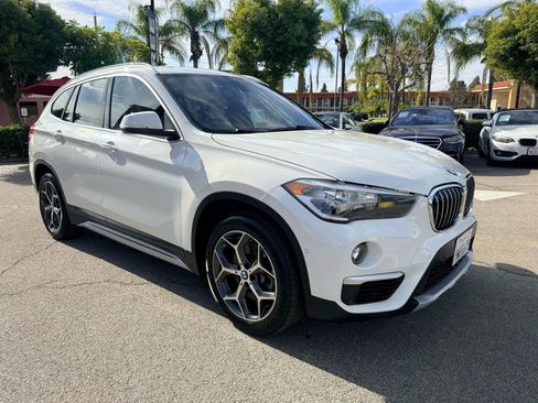 Used 2018 BMW X1 sDrive28i image 3