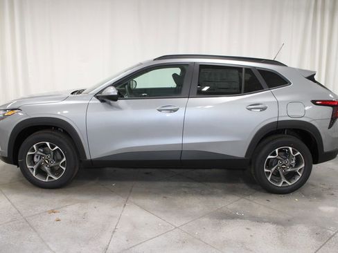 New 2026 Chevrolet Trax LT w/ Driver Confidence Package image 6