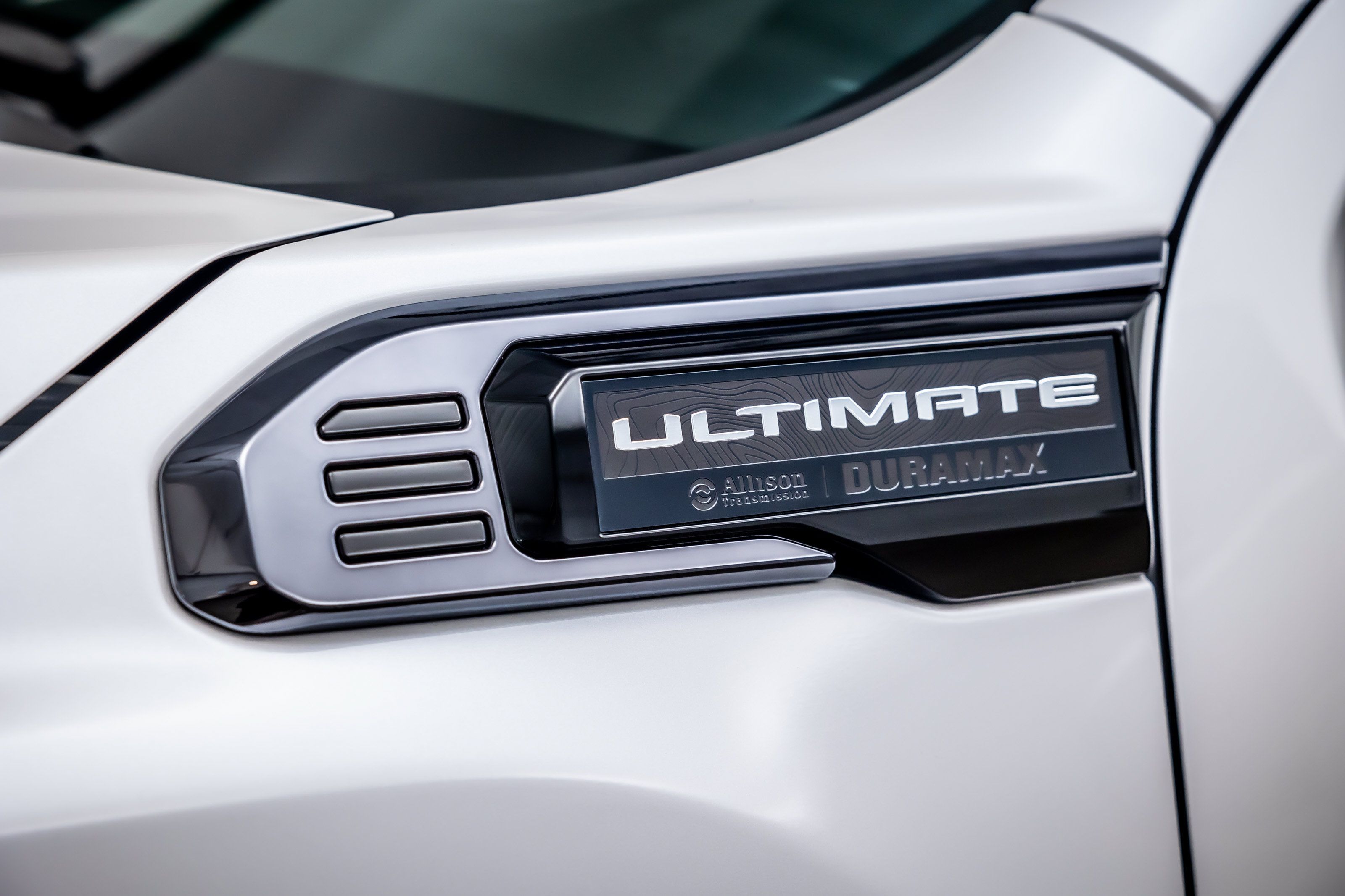 Used 2025 GMC Sierra 2500 Denali Ultimate AWD/4WD image 17
