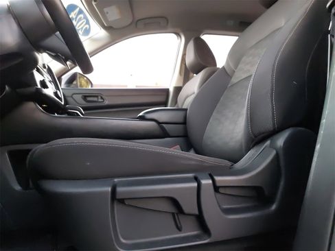 Used 2024 Nissan Pathfinder S w/ Cargo Package image 29